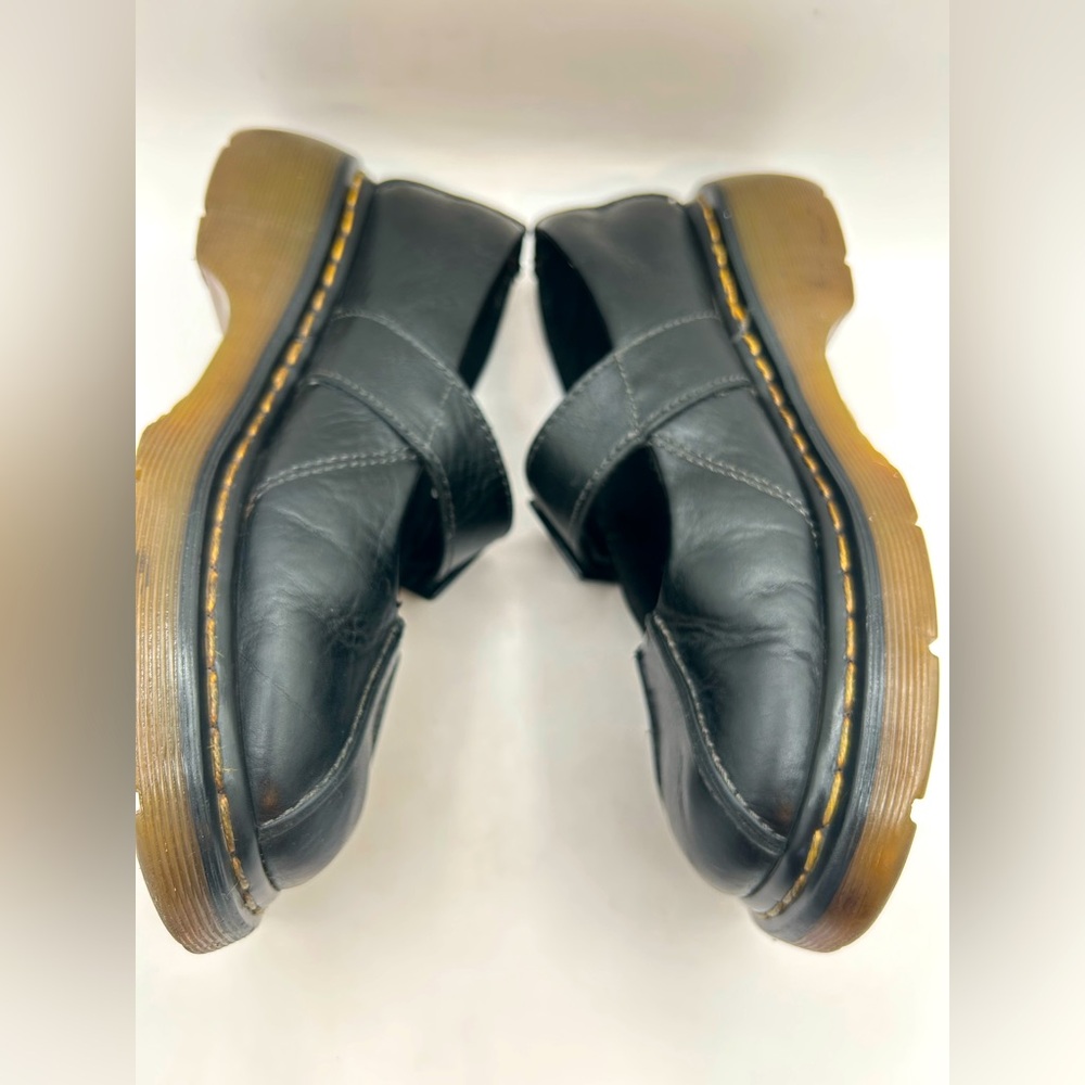 RARE Vtg Dr. Martens Women's 8
Black Leather Daisy Flower Shoes
Chunky Mary Jane - Picture 14 of 17